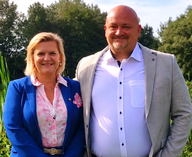 Provincieraadsleden Veronique Lenvain en Steven Van Liedekerke (Vlaams Belang)