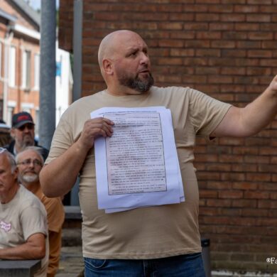 Kristoff Van Santen actief als gids op de erfgoedwandeling